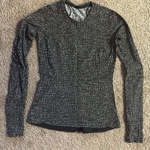 Lululemon Runderful Long Sleeve Size 6